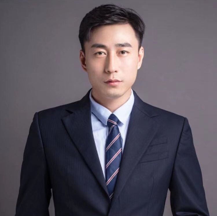 何联霞 视觉与舞美负责人